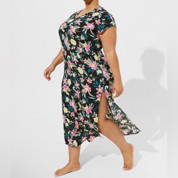 NWT Torrid Maxi Caftan Cover Up Dress With Side Slit - Floral - Size 1X - Picture 1 of 16